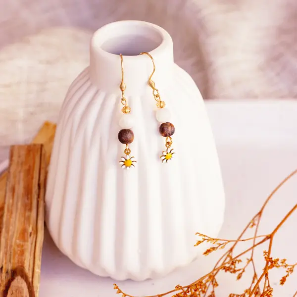 Palo Santo Ohrringe - Mondstein |  Gänseblume