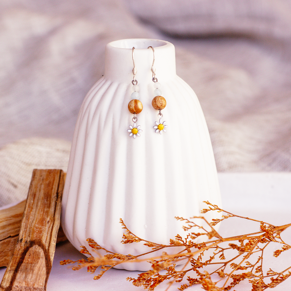 Palo Santo Ohrringe - Aquqamarin | Gänseblume