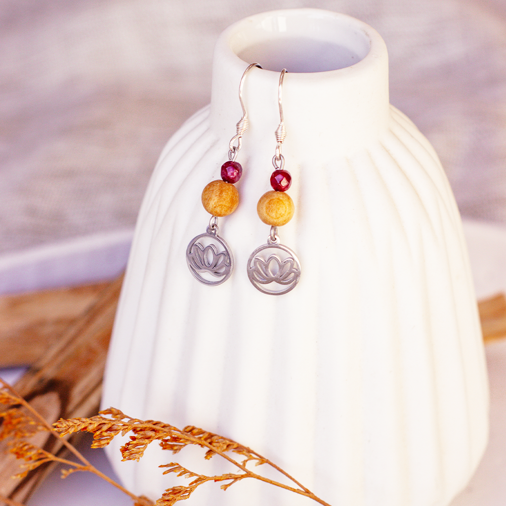 Palo Santo Ohrringe - Malaysia Jade | Lotusblüte